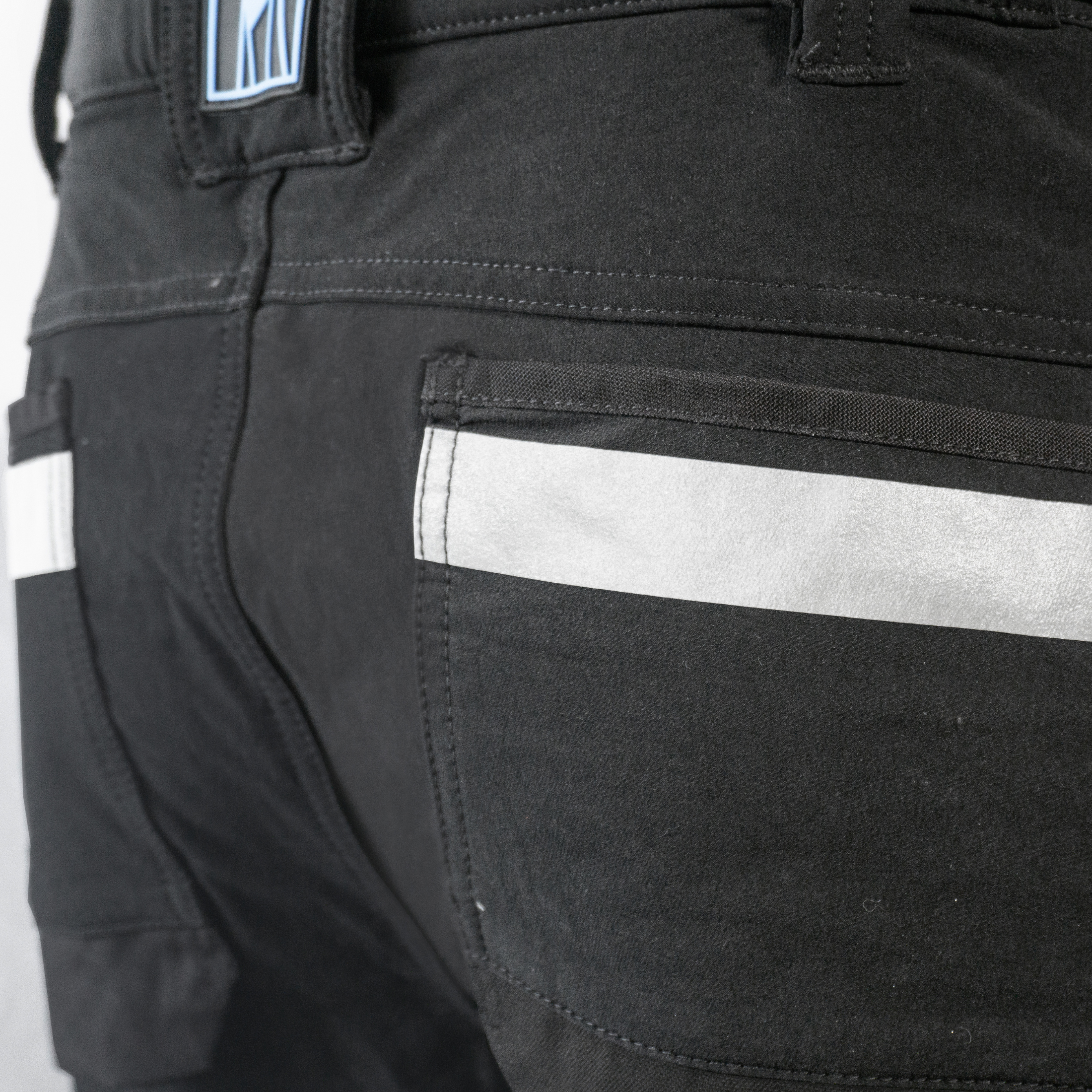 Pantalón Técnico  HØYLAND H4.4 by BERSERKER